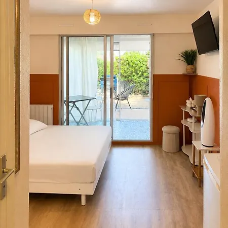 Calme, Jardin, A 2 Min De La Mer, Parking شقة *